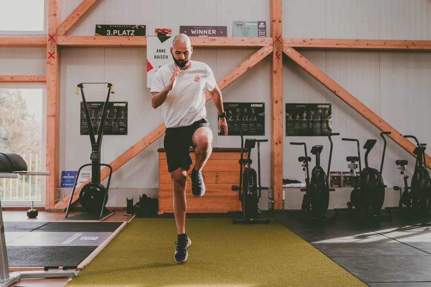 Sprintmechanik- und High-Knee-Training